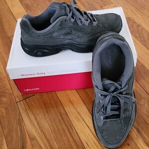 Ryka Suede Lace-up Walking Shoes - Catalyst Grey size 9 M EUC 👟